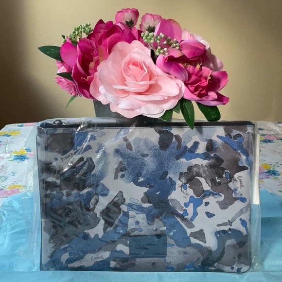 ππ€π€ COACH WATERCOLOR SCRIPT PRINT POUCH π€π€π - Picture 2 of 16